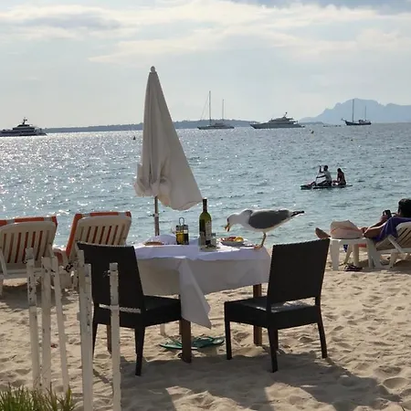 Front Sea Luxury *