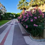 Front Sea Luxury