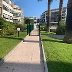 Front Sea Luxury كانيو سور مير