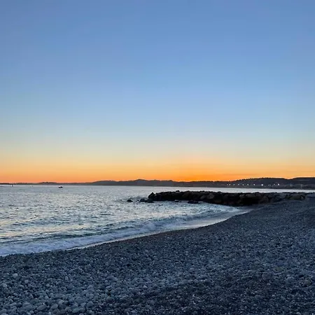 Front Sea Luxury Διαμέρισμα *