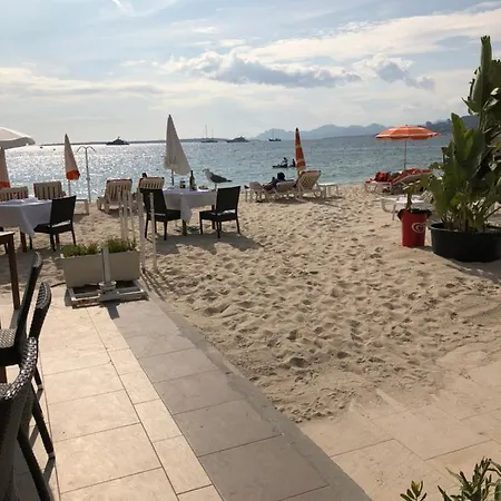 Appartement Front Sea Luxury